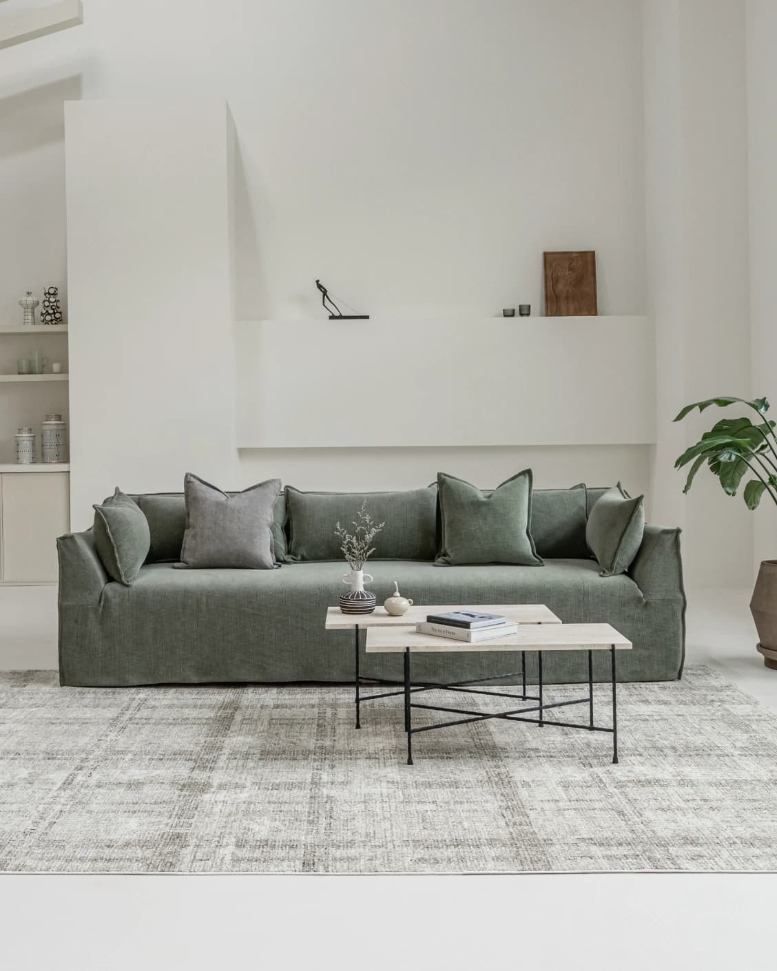 ada-ivory-ivory-taupe-standard-carpet-lifestyle-front-view-id-DSC03506.webp