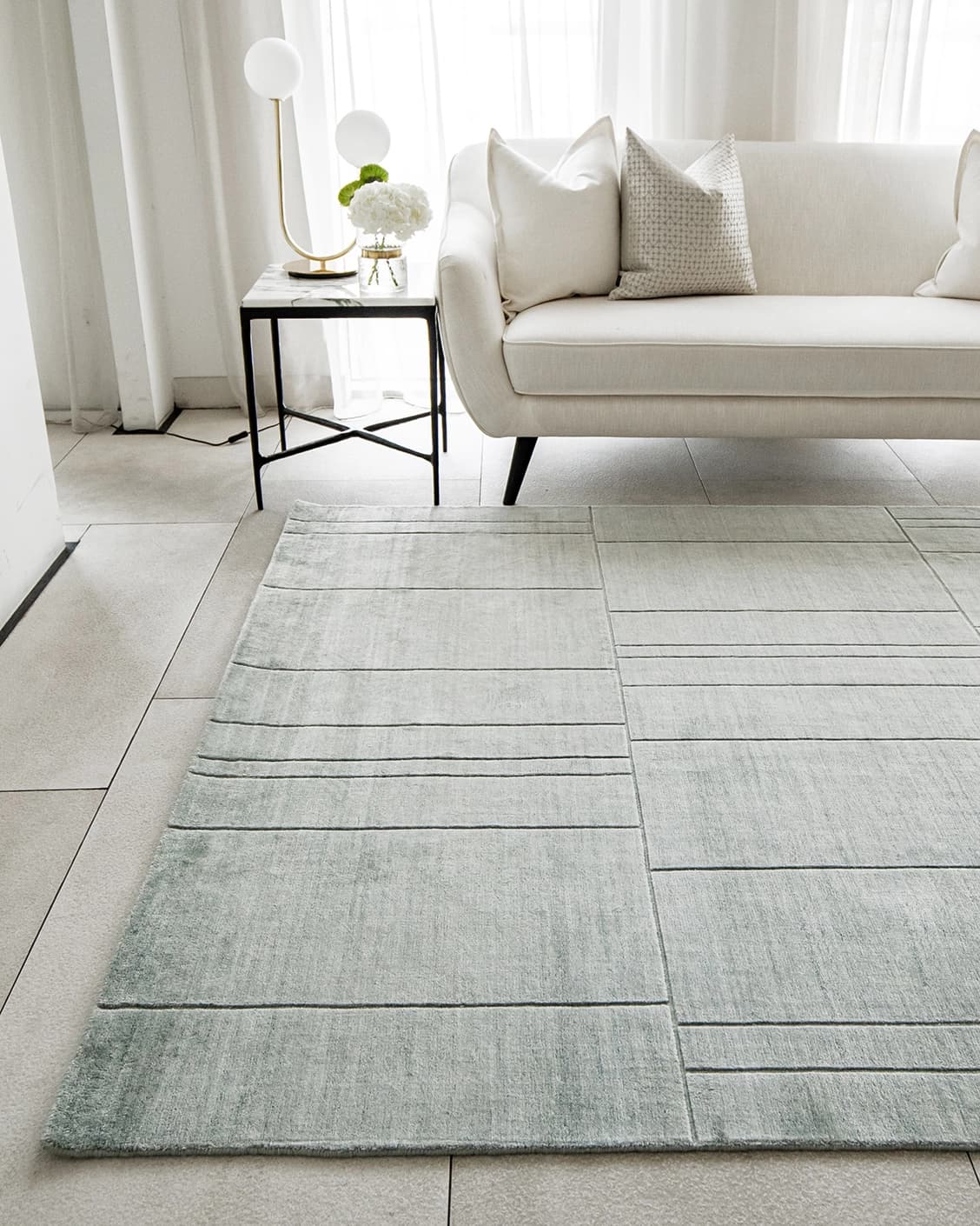 Elliot Azure in azure and green, shown in a lifestyle front view as image 4