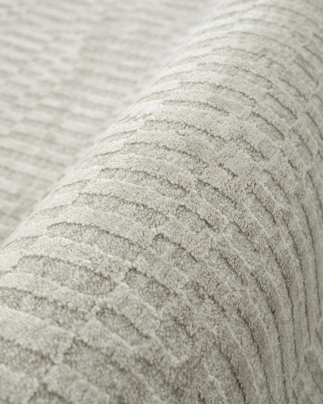 Maverick Sandy Runners carpet in sandy and beige, shown in a product close-up as image 8