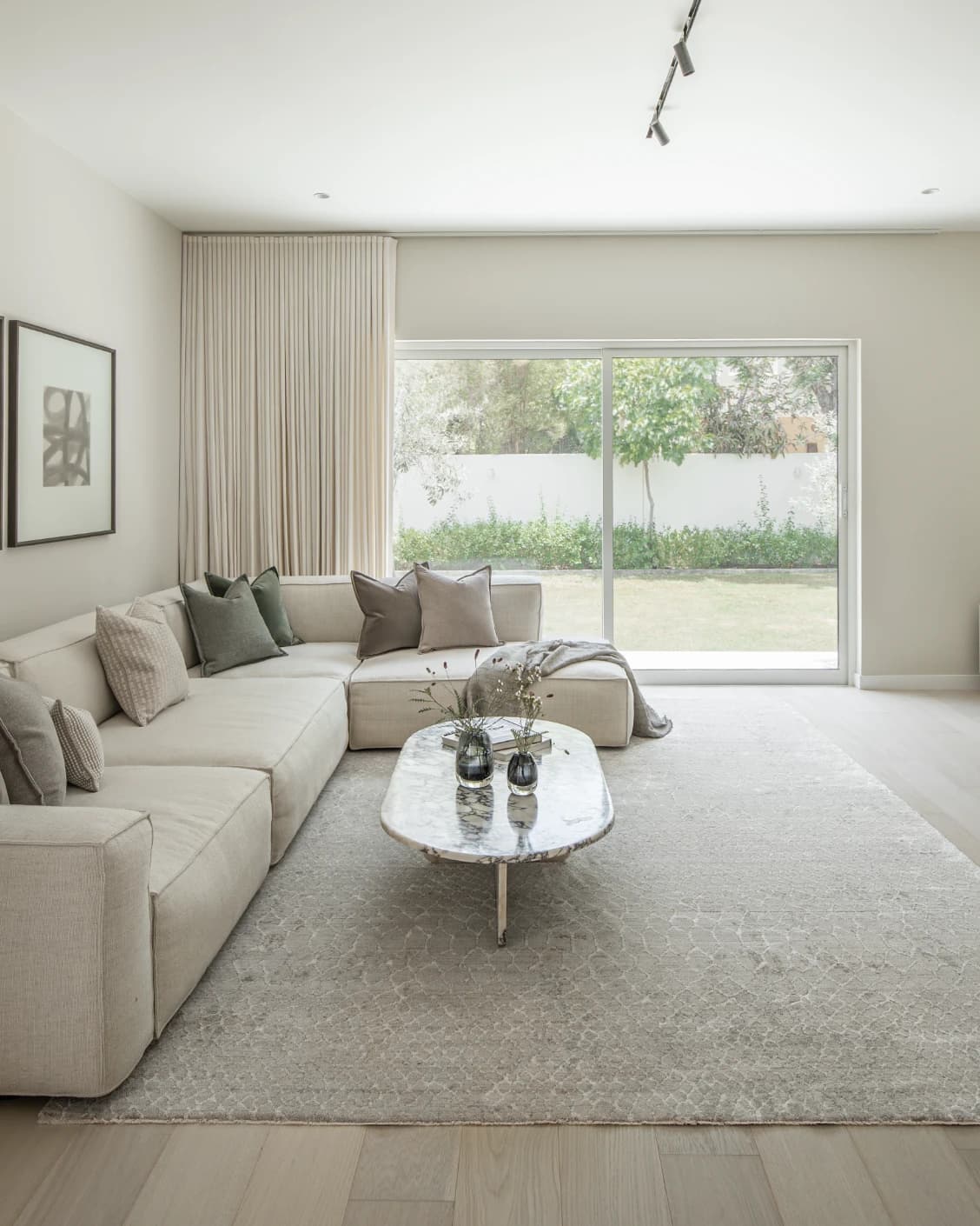 Miami Stone carpet in stone, brown and beige, shown in a lifestyle front view as image 6