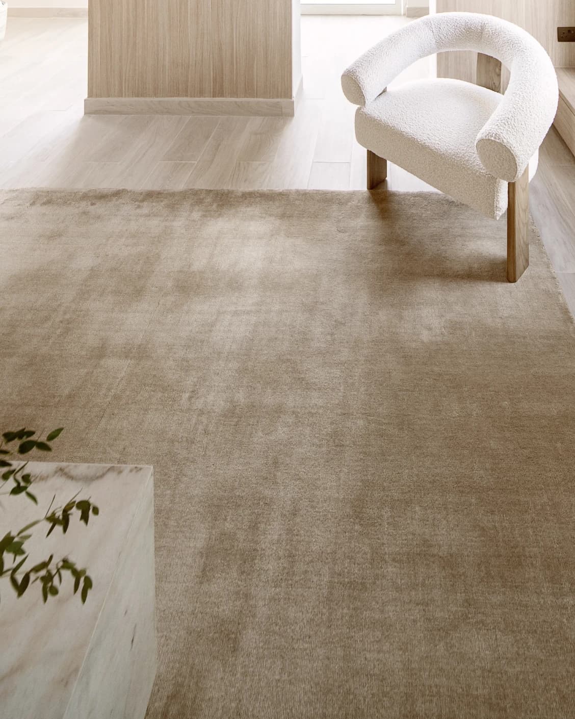 Oscar Sandy carpet in beige, shown in a lifestyle front view as image 6